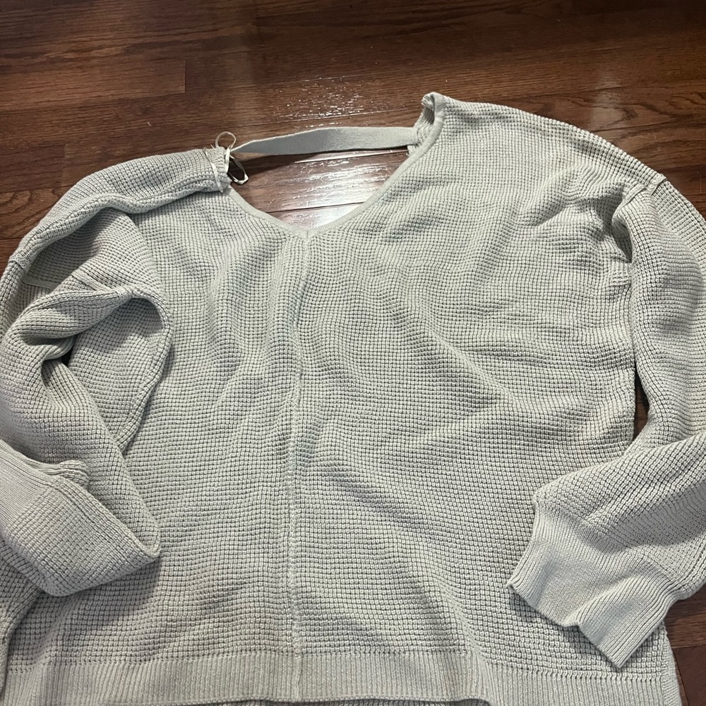 Hippie Rose V-Neck Sweater in Cream